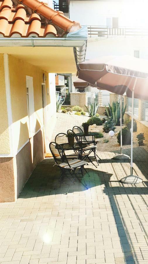Nina Apartment Zadar Bagian luar foto